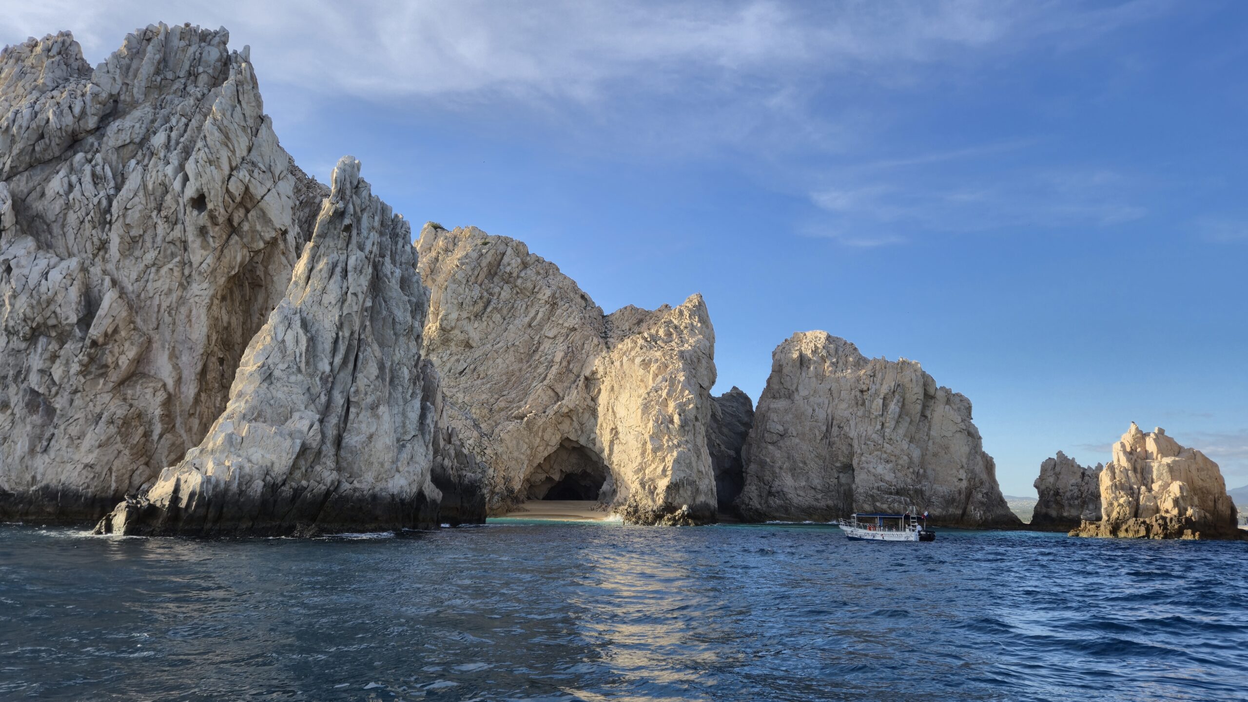 Rotsen in zee bij Cabo San Lucas Hoogtepunten_Baja_California